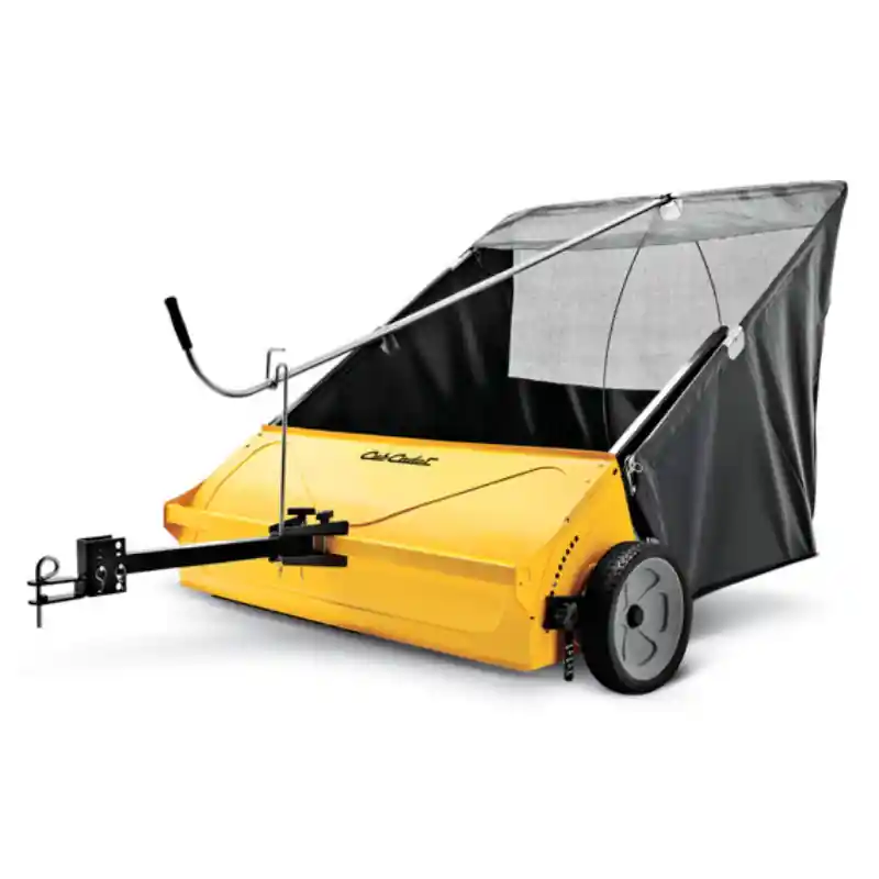 Promotion Balai ramasseur herbe et feuilles 112 cm Cub Cadet