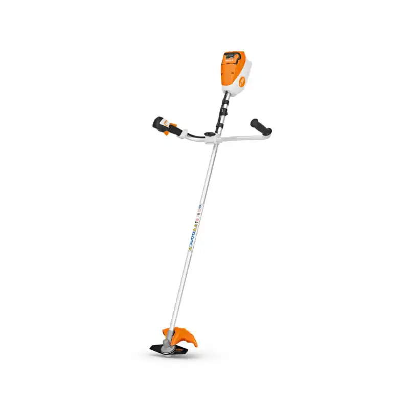 Populaire DÉBROUSSAILLEUSE FSA 80 AVEC COUTEAU À HERBE 230-2 STIHL